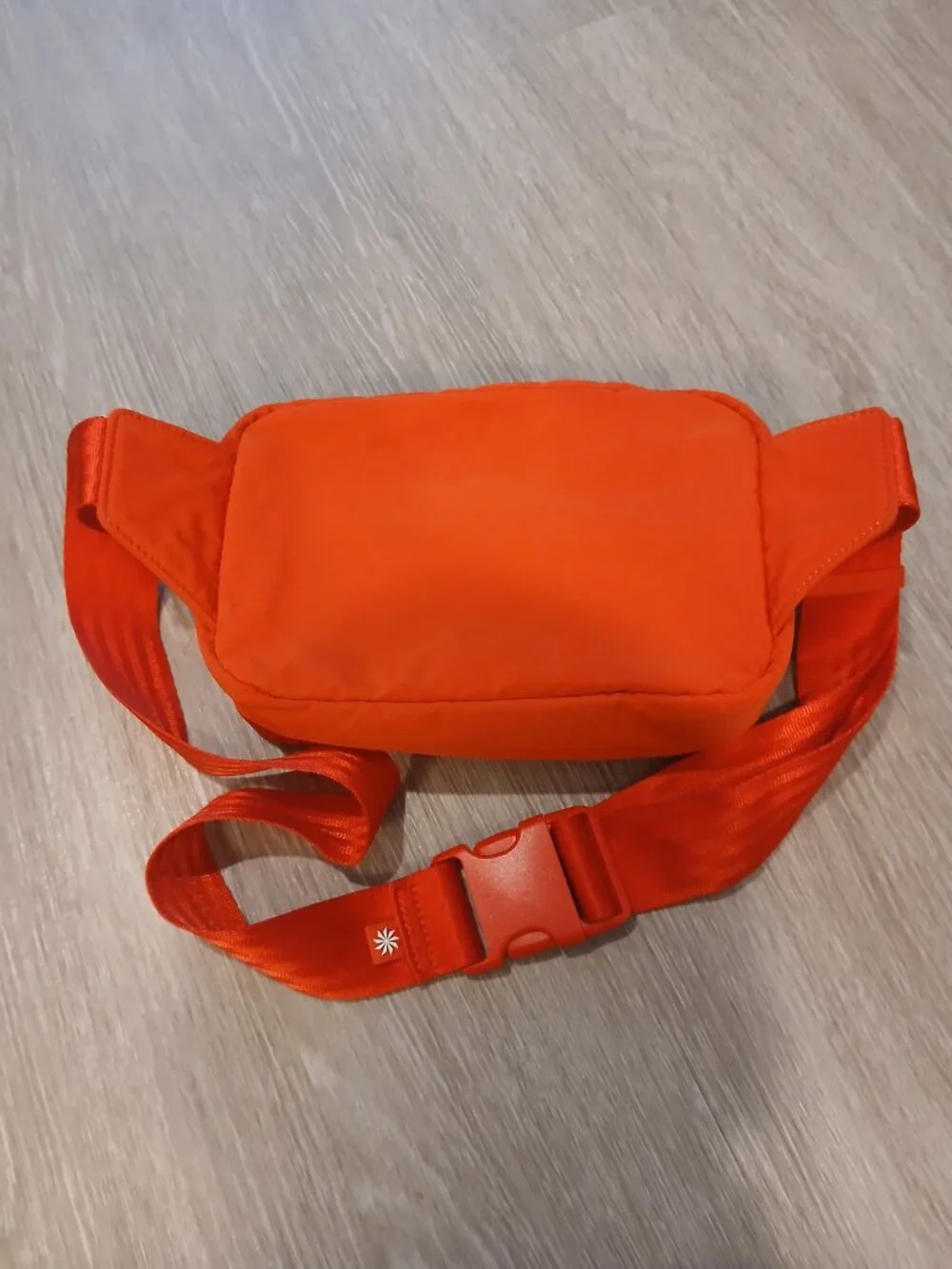 LARGE ATHLETA BRIGHT RED BELT BAG!!!